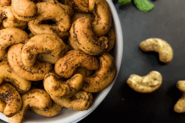 Fabbox | Black Pepper Cashews 360 g | Roasted Nuts | Healthy Snacks
