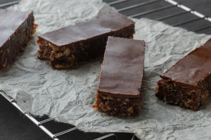 NUT N DATE PROTEIN BAR